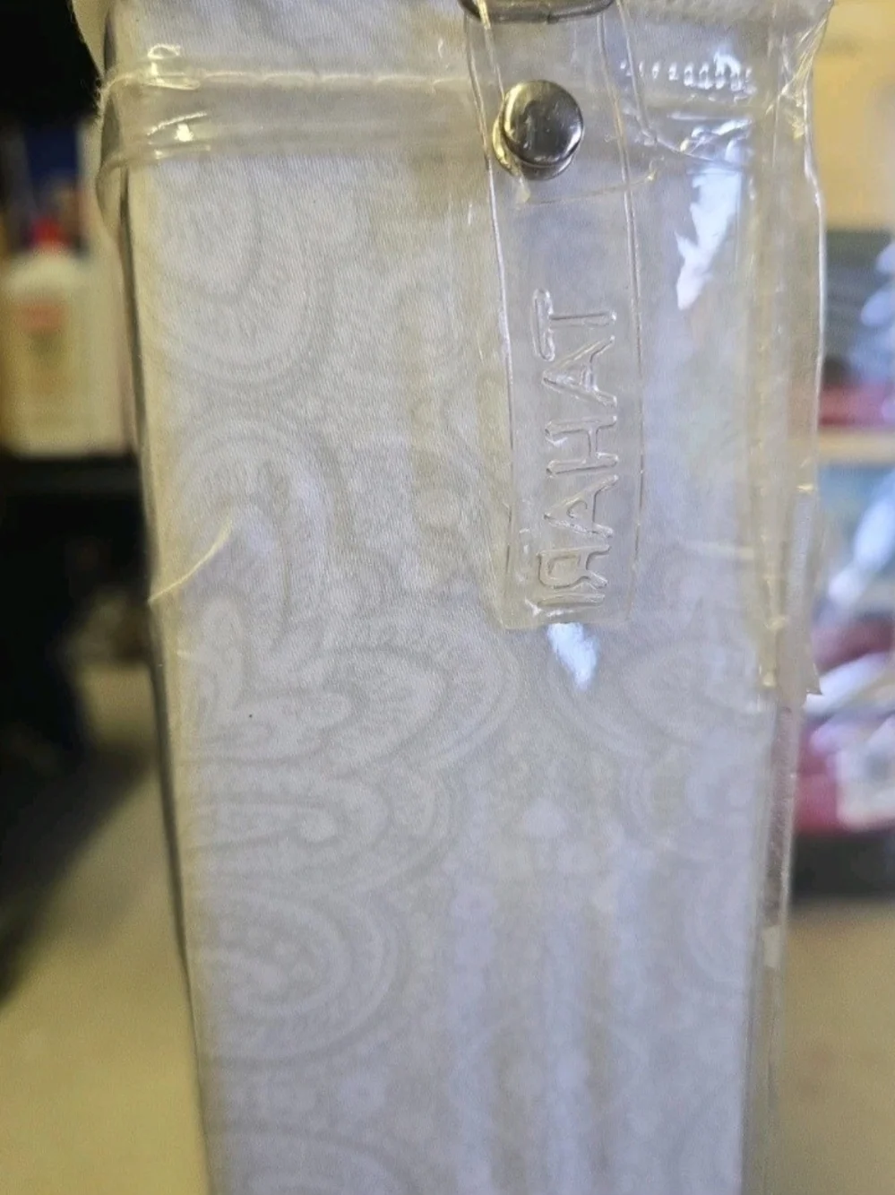 Tahari White Paisley Full Sheet Set